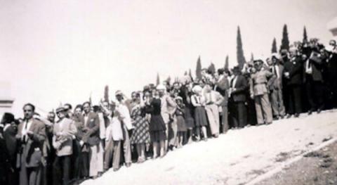 Fotografia do funeral de Bento de Jesus Caraça