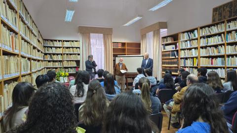 Augusto Fitas apresentando a sessão
