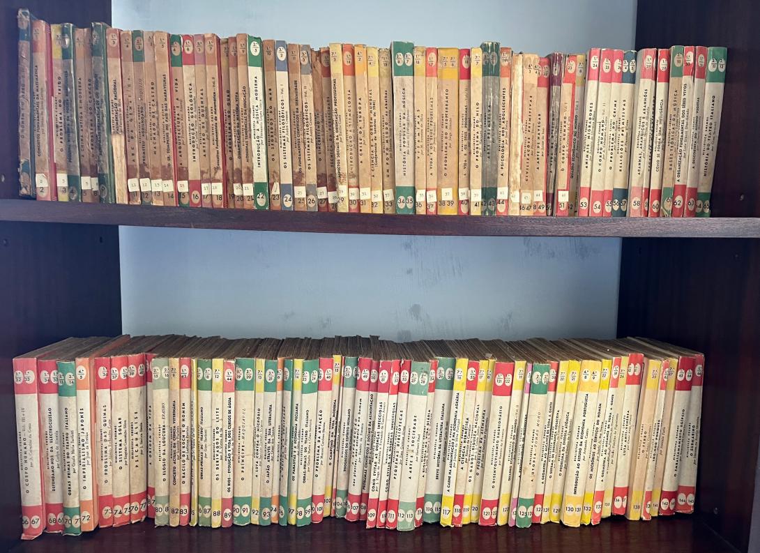 Biblioteca Cosmos na Sede